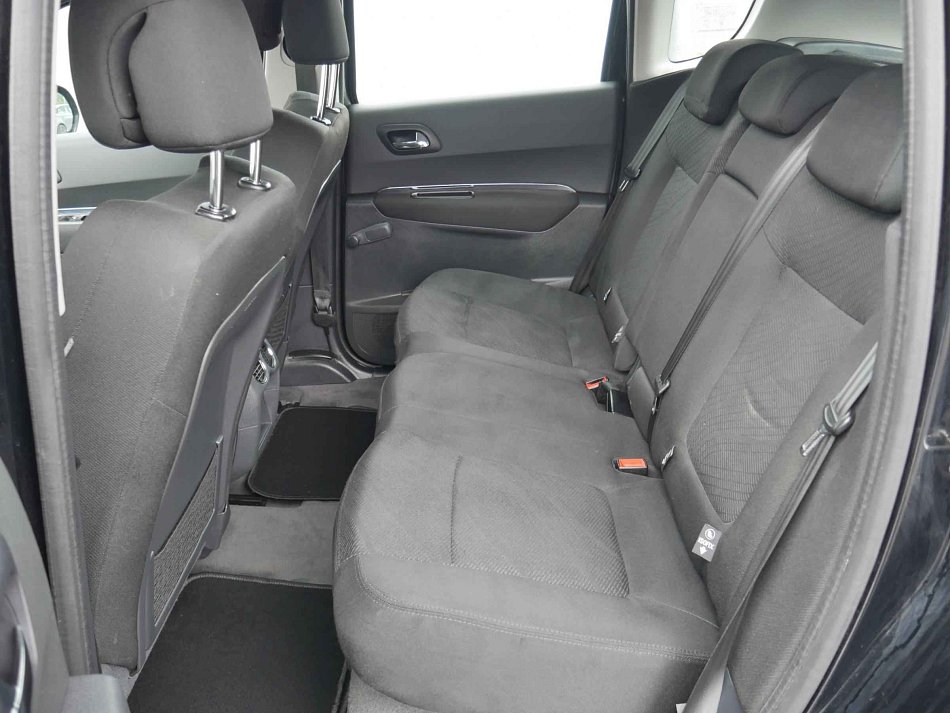 Peugeot 3008 1.6i 