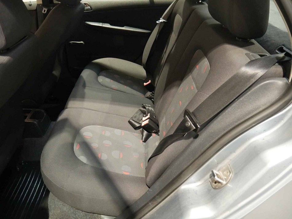 Škoda Fabia I 1.2 12V 