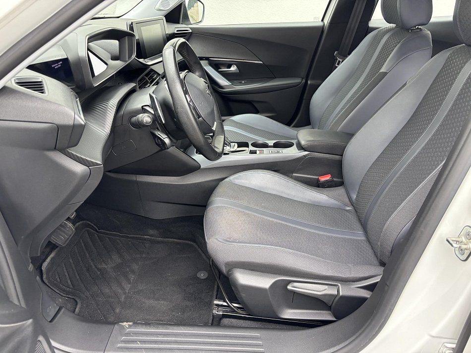 Peugeot 2008 1.2 PT Allure