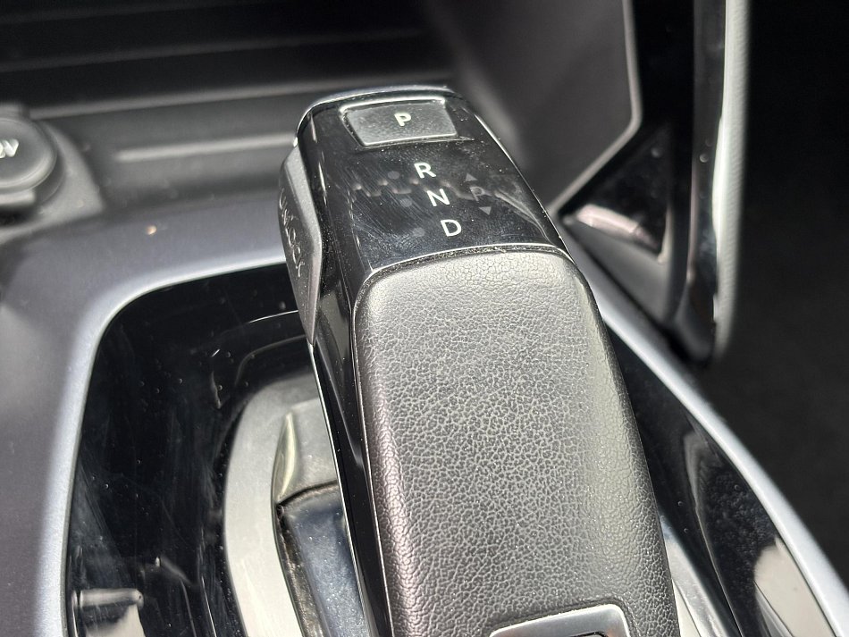 Peugeot 2008 1.2 PT Allure