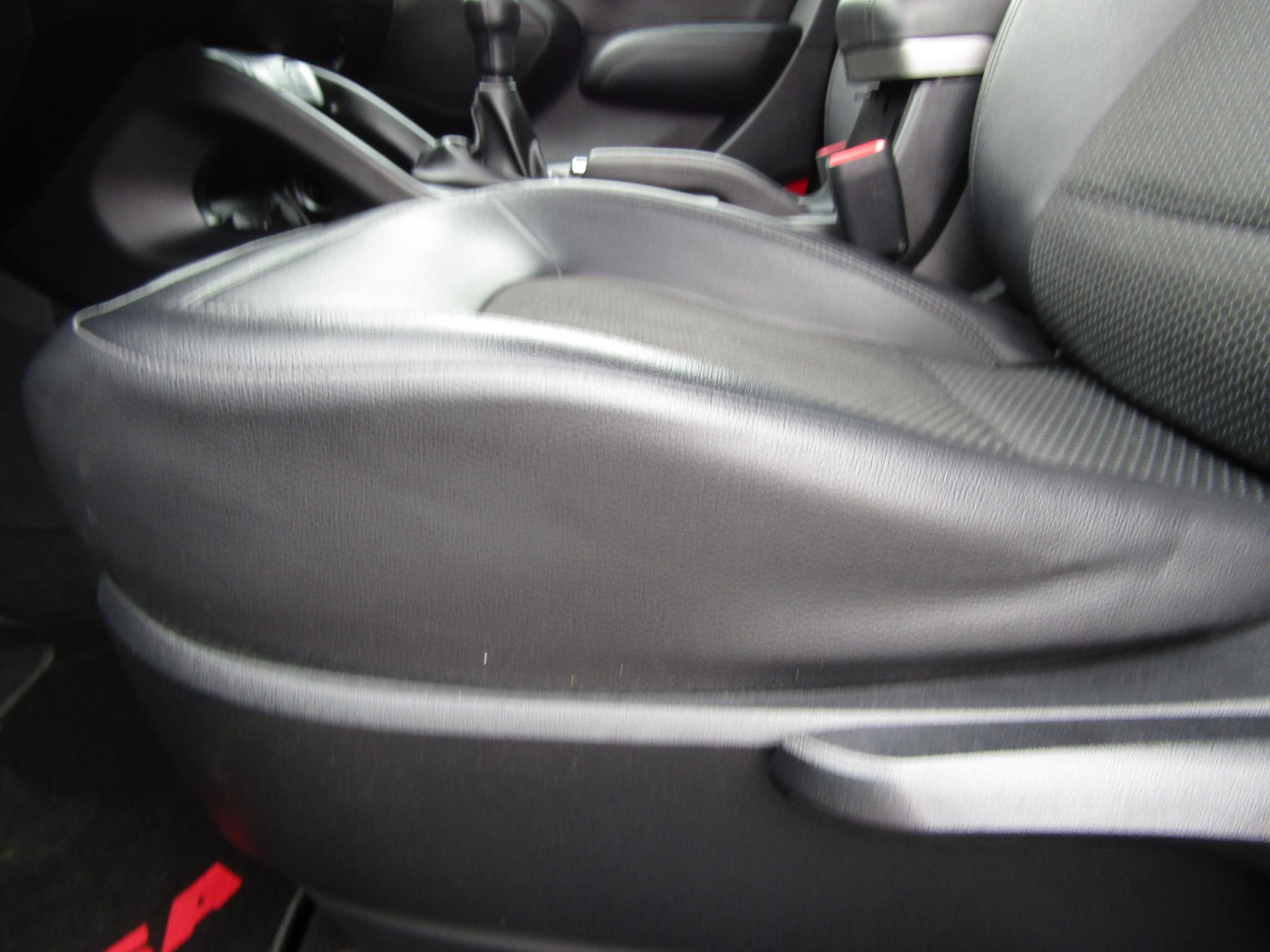 Hyundai ix35, 2010 - pohled č. 18