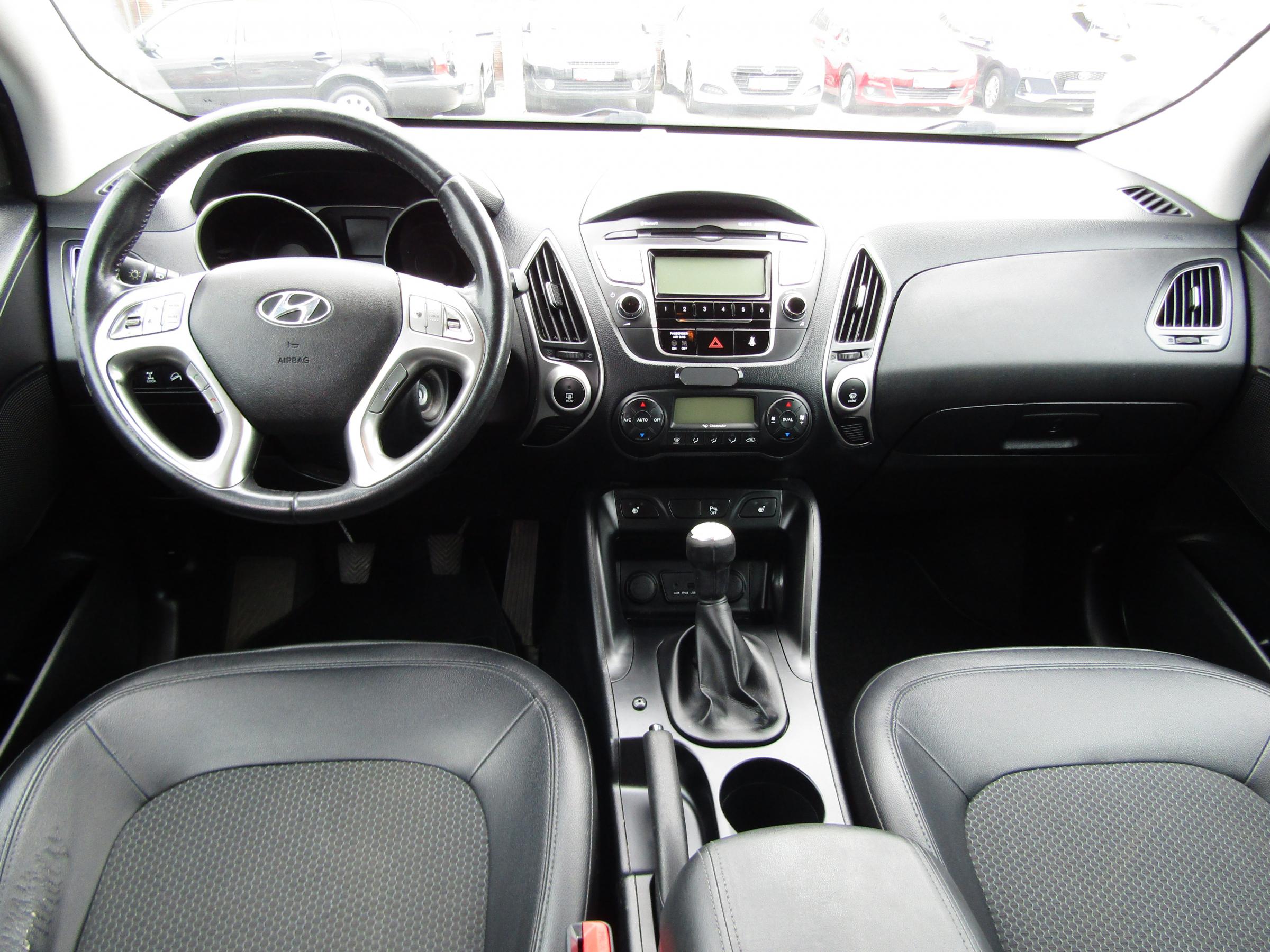 Hyundai ix35, 2010 - pohled č. 8
