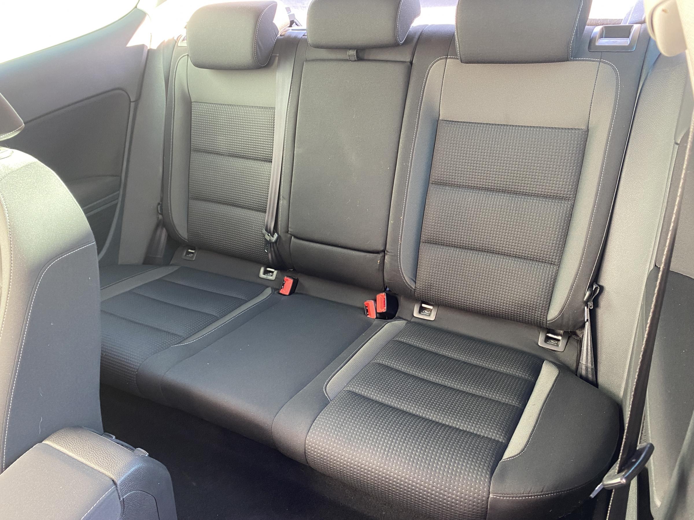 Volkswagen Golf, 2011 - pohled č. 10