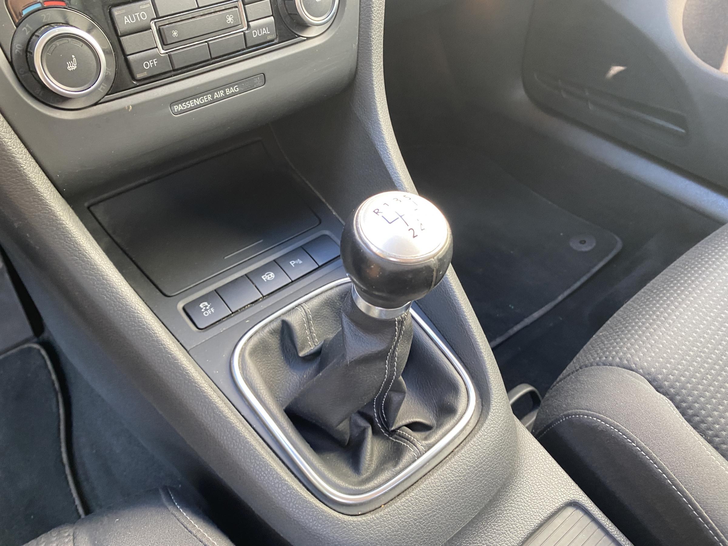 Volkswagen Golf, 2011 - pohled č. 14