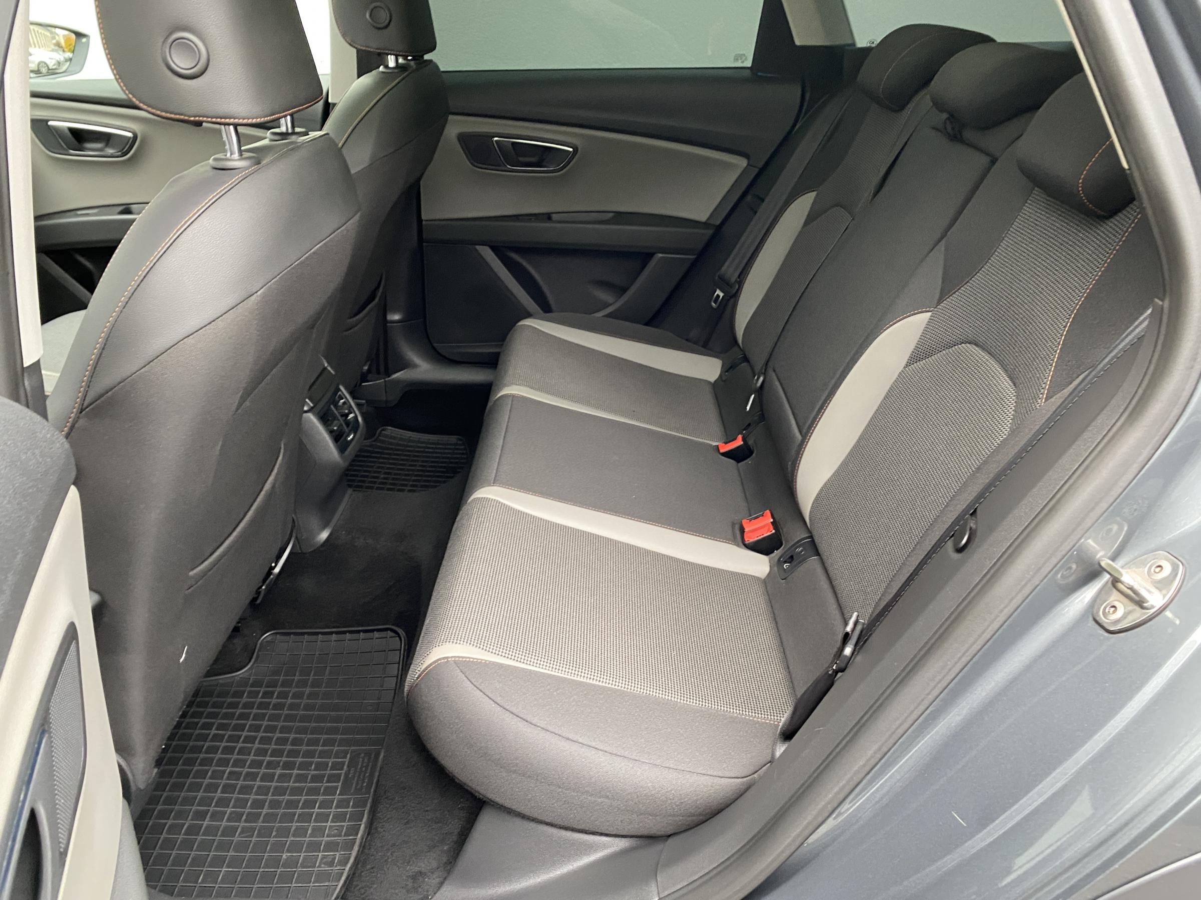 Seat Leon, 2015 - pohled č. 10