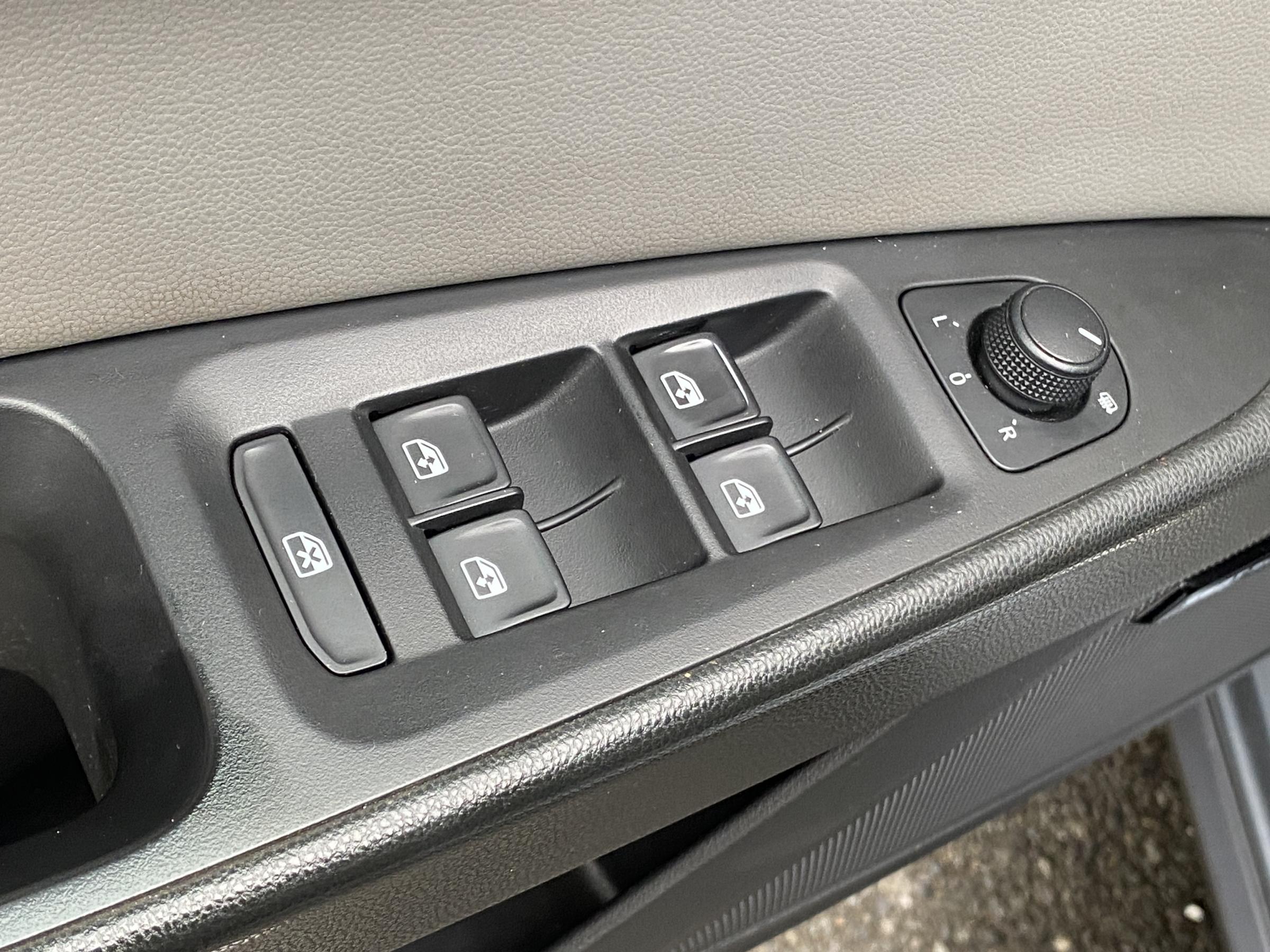 Seat Leon, 2015 - pohled č. 11