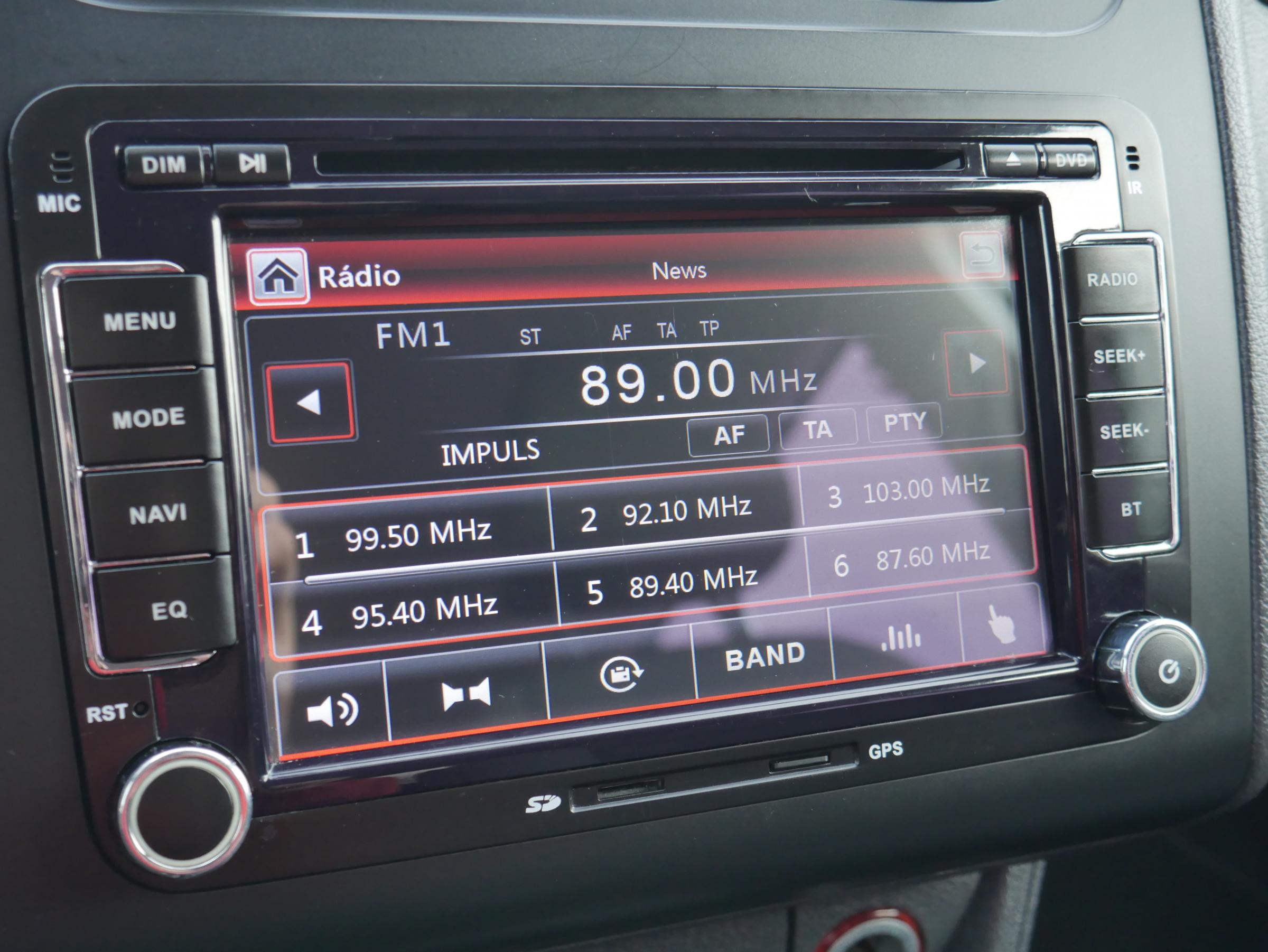 Volkswagen Touran, 2011 - pohled č. 12