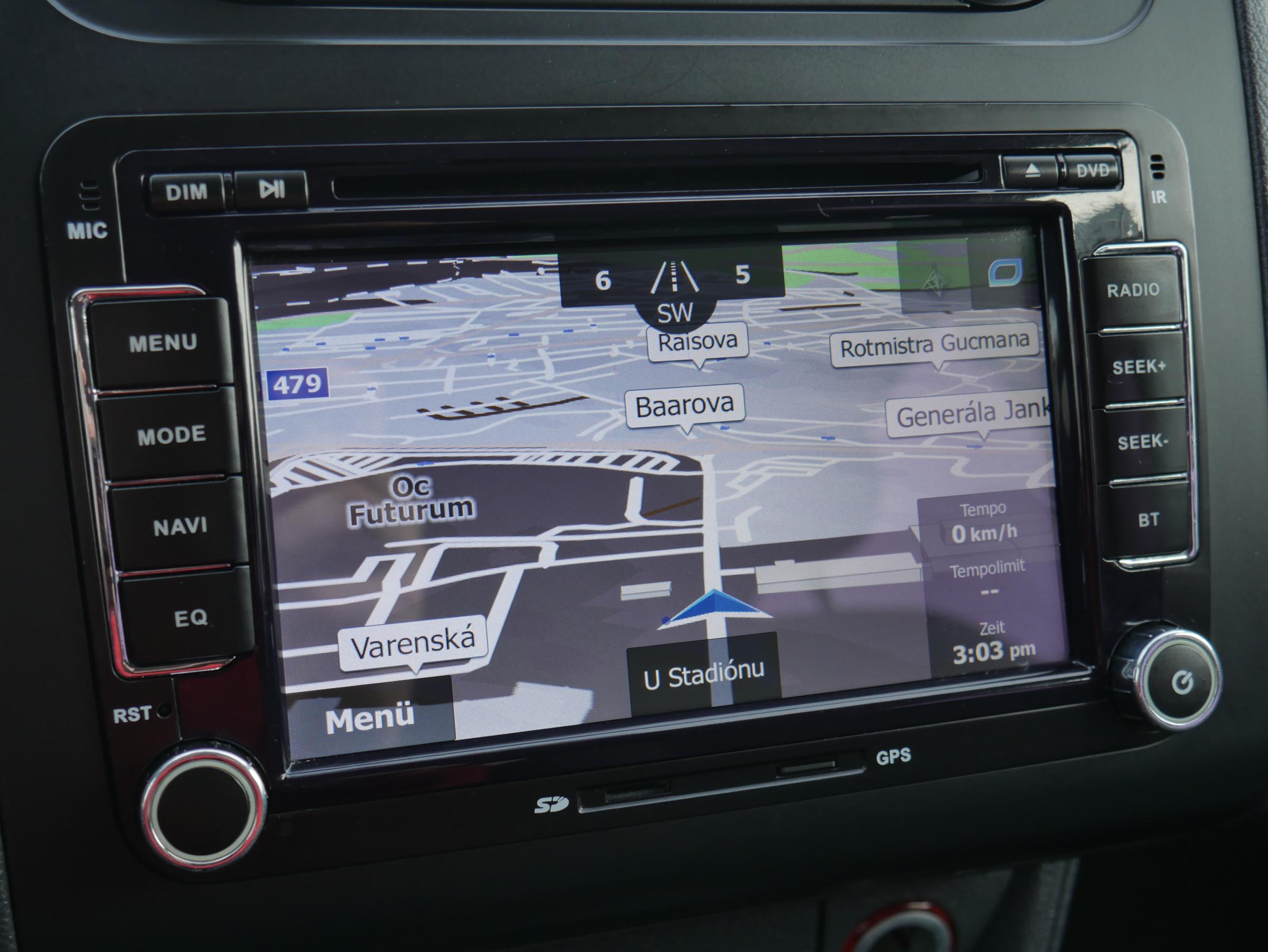 Volkswagen Touran, 2011 - pohled č. 14