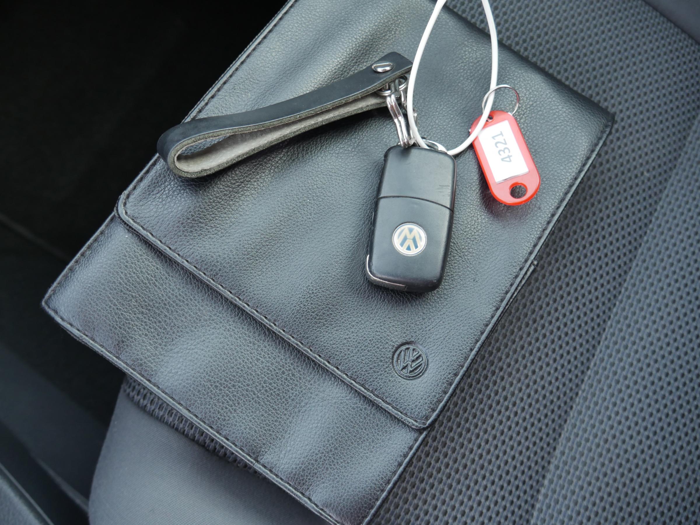 Volkswagen Touran, 2011 - pohled č. 19