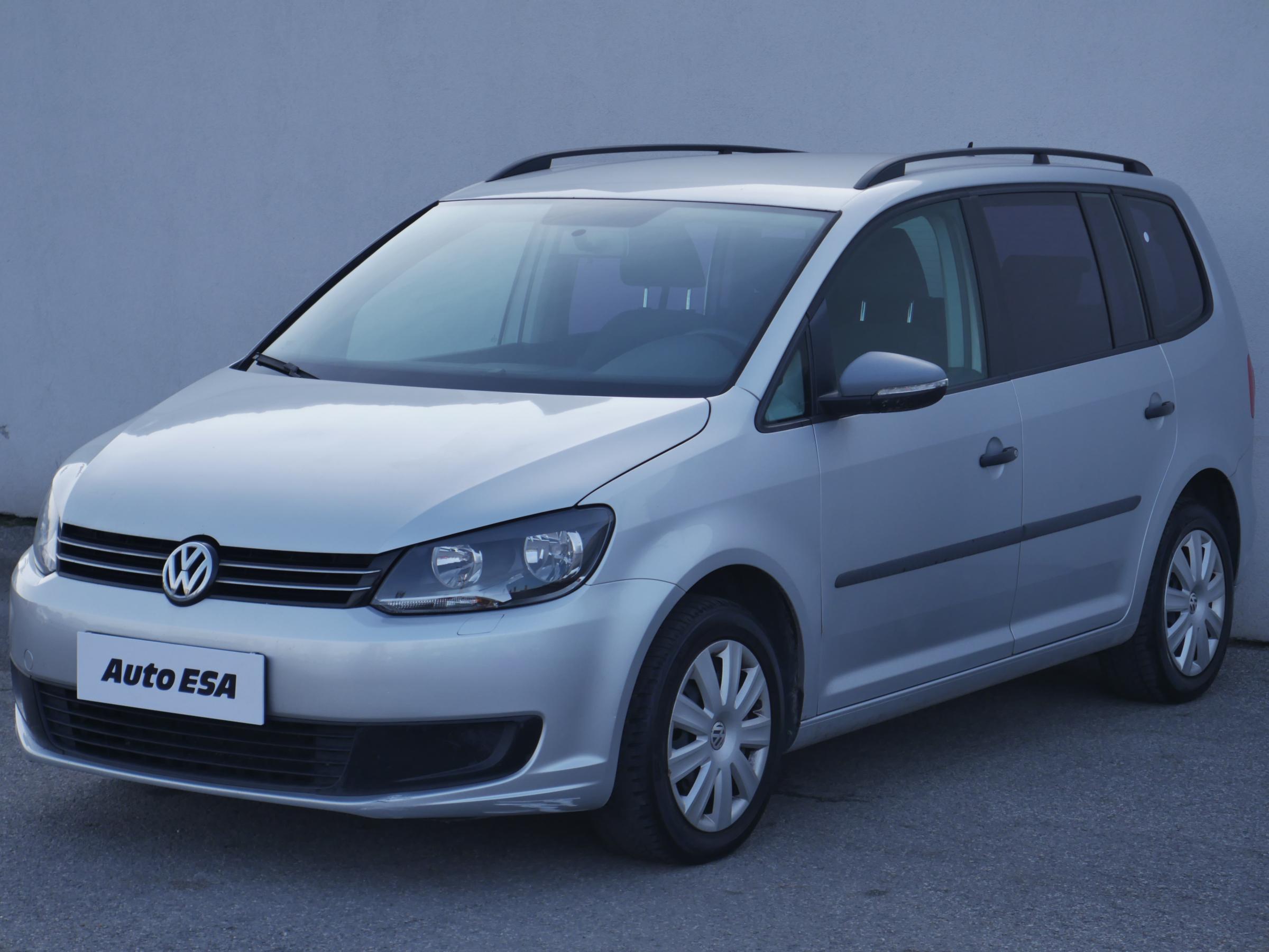 Volkswagen Touran, 2011 - pohled č. 3