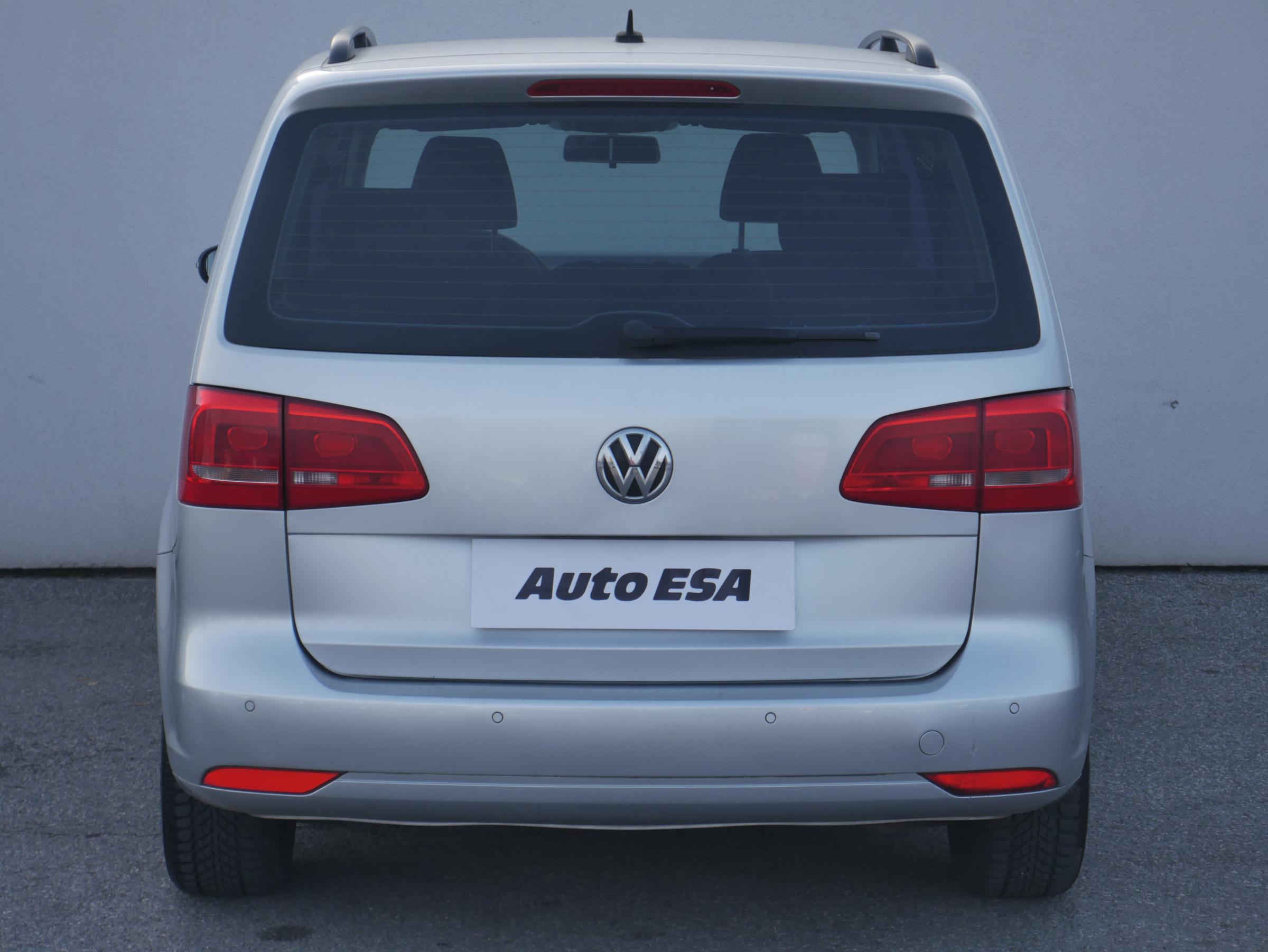 Volkswagen Touran, 2011 - pohled č. 5