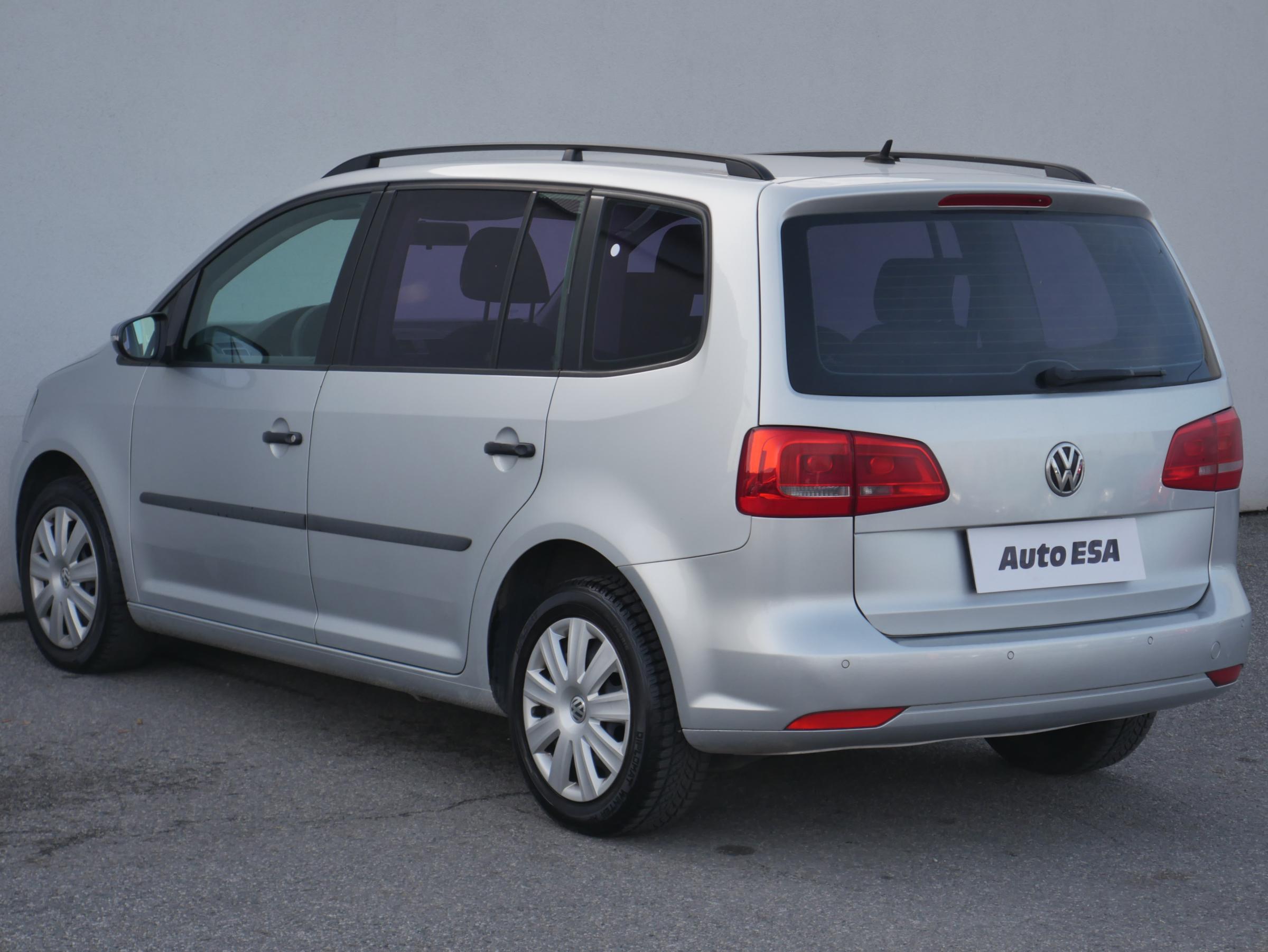 Volkswagen Touran, 2011 - pohled č. 6