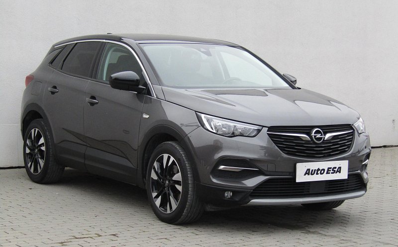 Opel Crossland X 1.2T Innovation