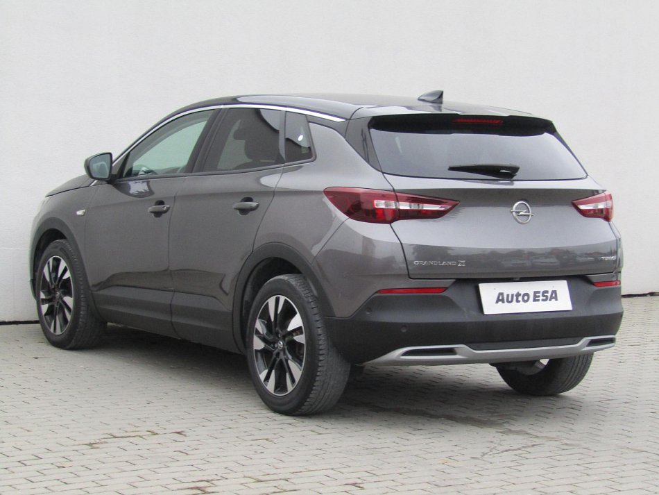 Opel Crossland X 1.2T Innovation