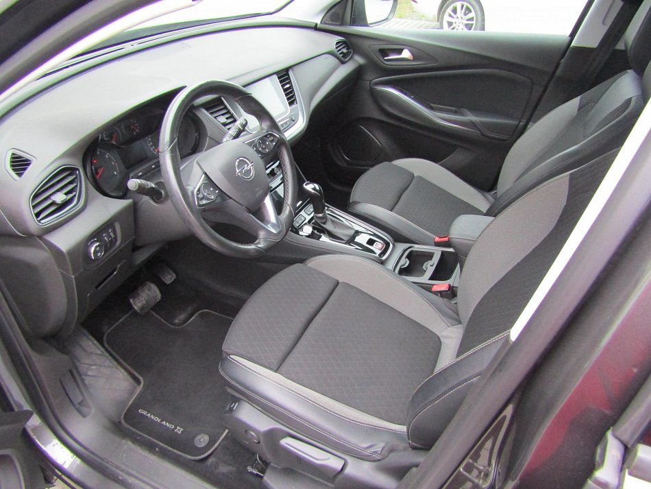 Opel Crossland X 1.2T Innovation