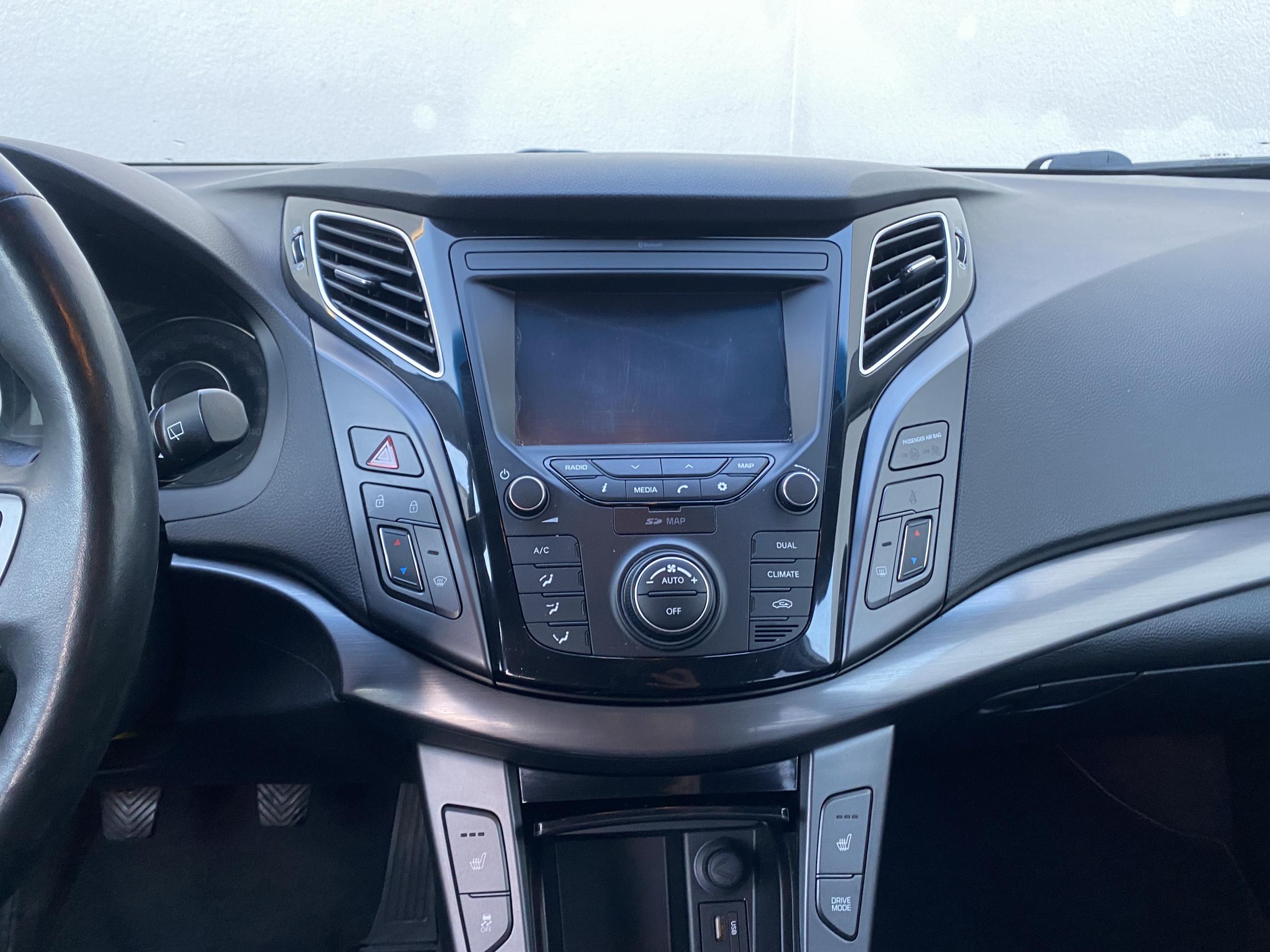 Hyundai i40, 2018 - pohled č. 12