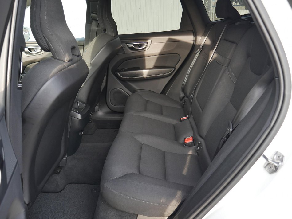 Volvo XC60 2.0 D4 Momentum