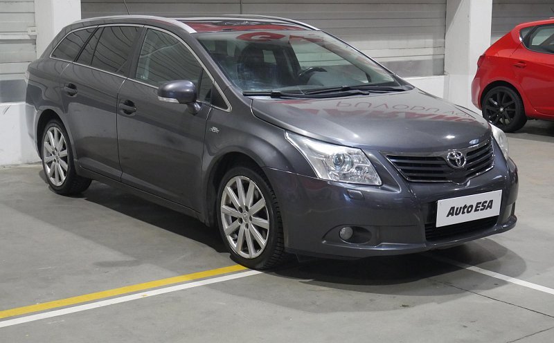 Toyota Avensis 2.2 D-cat 