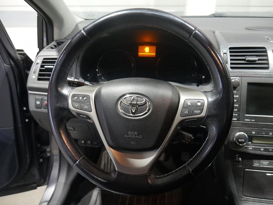 Toyota Avensis 2.2 D-cat 