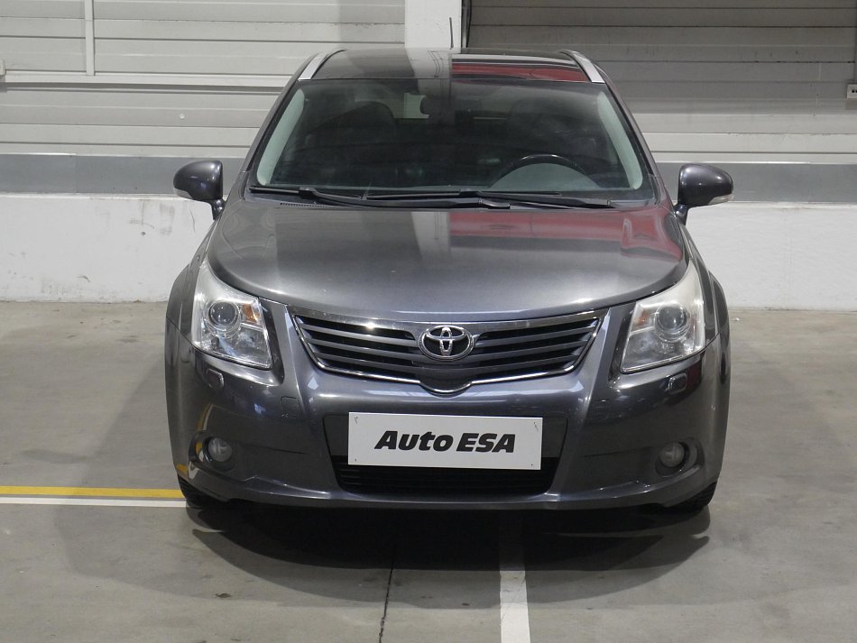 Toyota Avensis 2.2 D-cat 