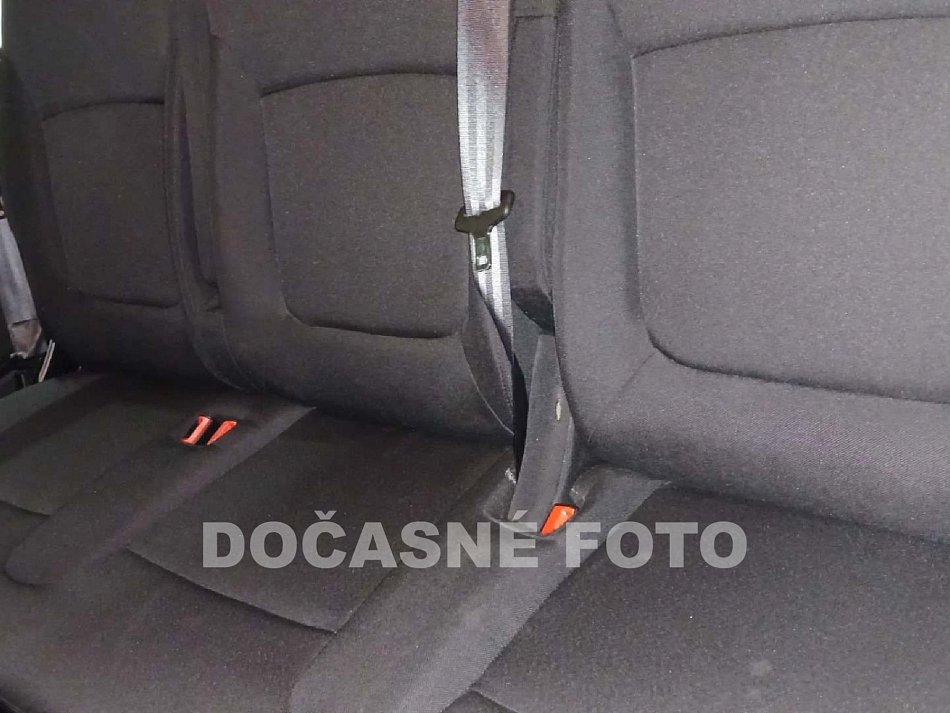 Renault Trafic 1.6dCi Expression 8míst