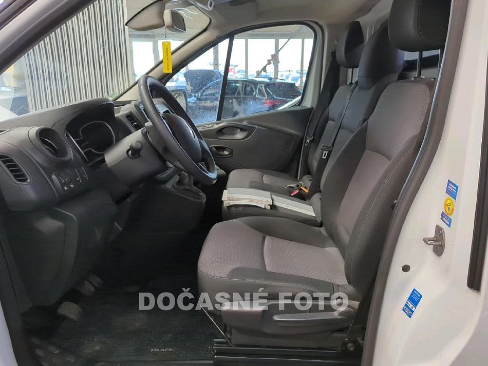Renault Trafic 2.0dCi  L1 DÍLNA