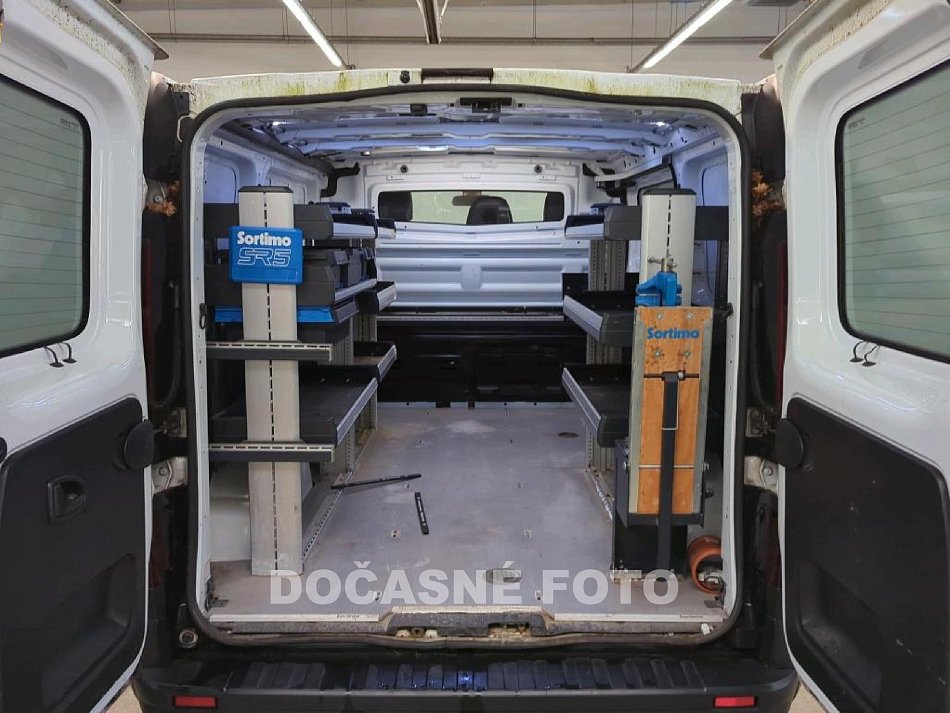 Renault Trafic 2.0dCi  L1 DÍLNA