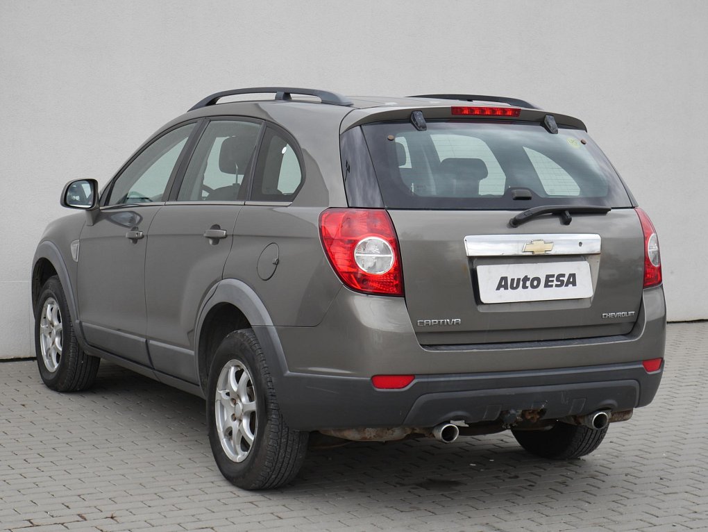 Chevrolet Captiva 2.4i 