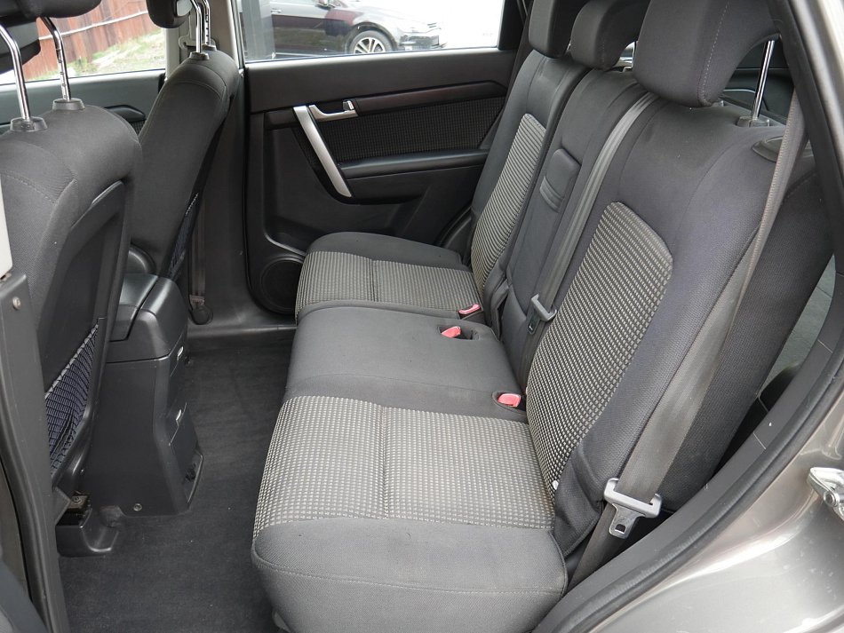 Chevrolet Captiva 2.4i 