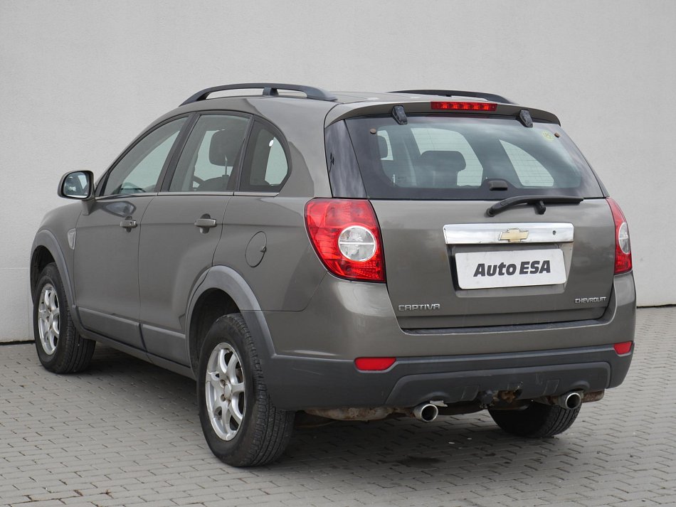 Chevrolet Captiva 2.4i 
