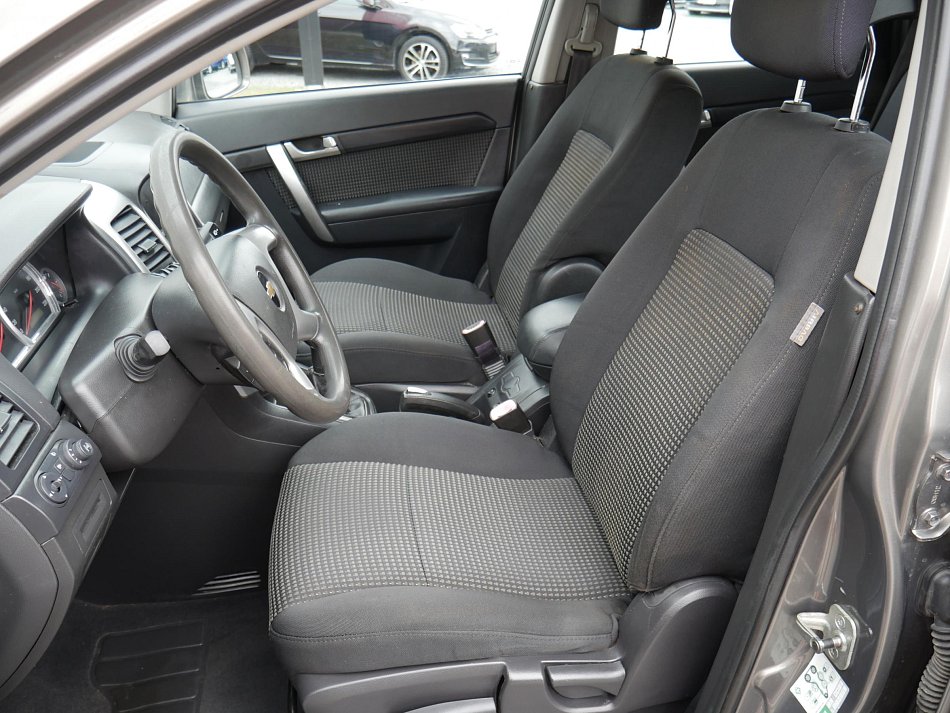 Chevrolet Captiva 2.4i 