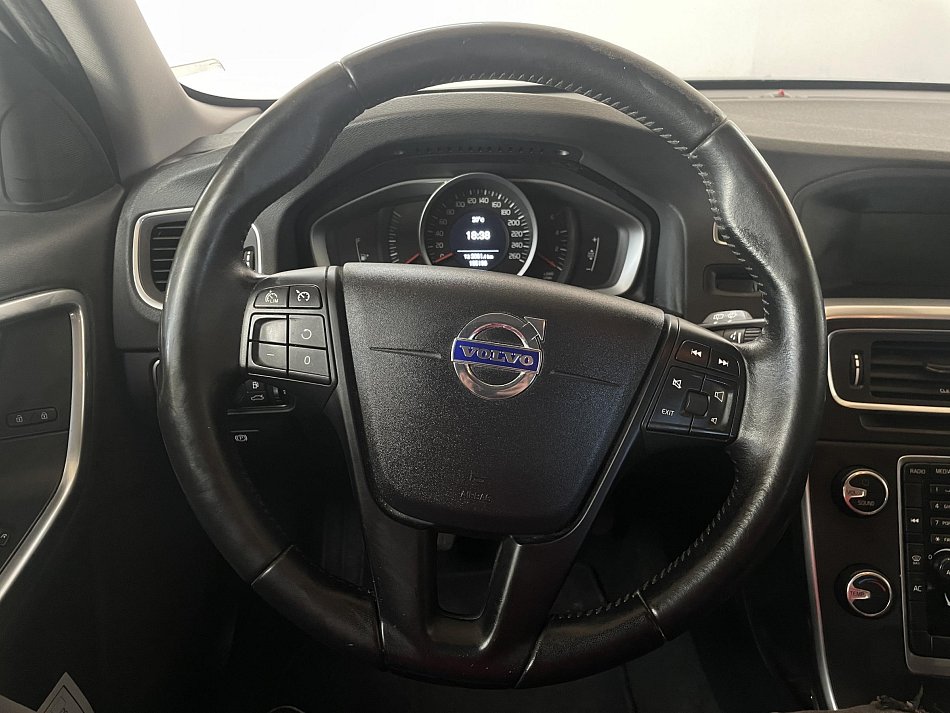 Volvo V60 2.0D 