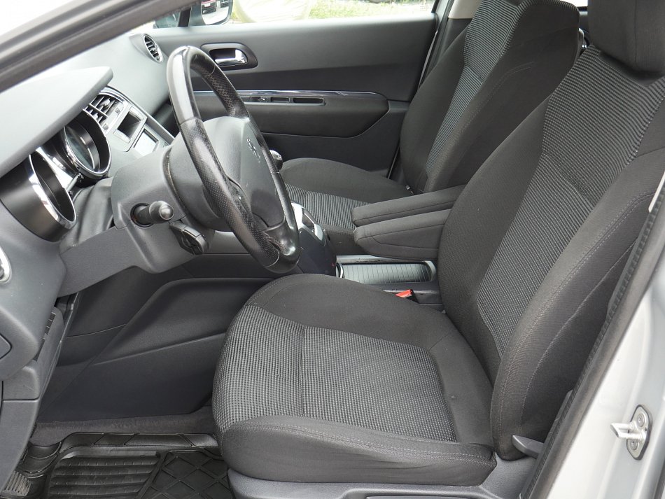 Peugeot 5008 1.6HDi 