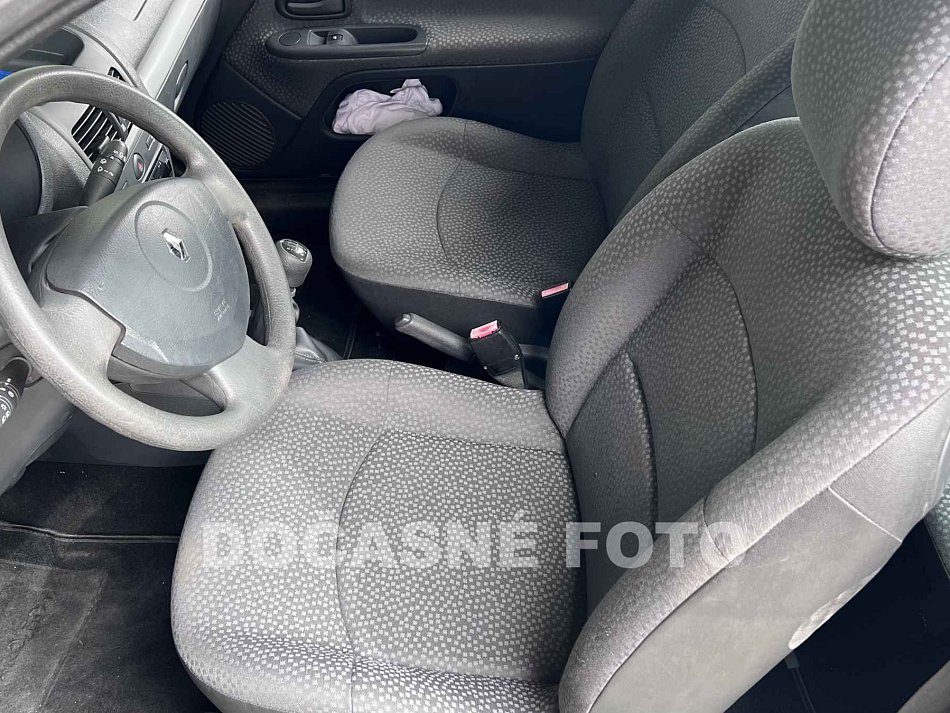 Renault Clio 1.2i 