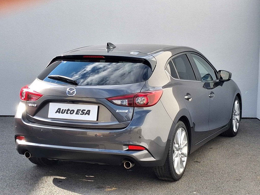 Mazda 3 2.0 Sport