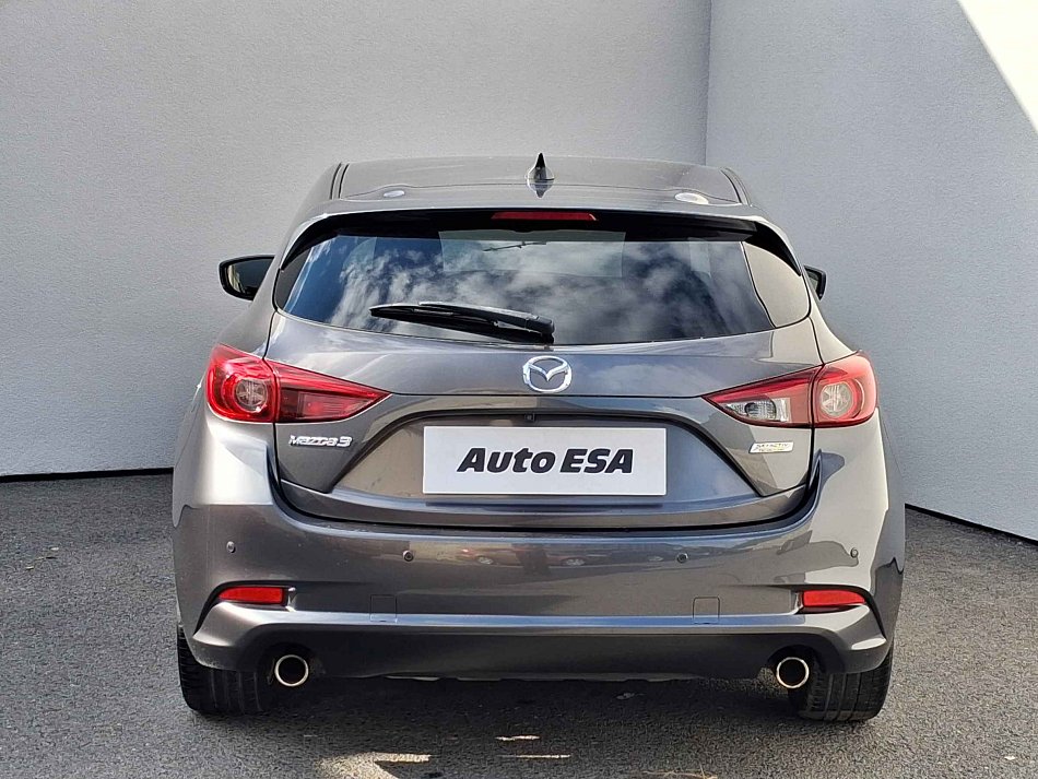 Mazda 3 2.0 Sport