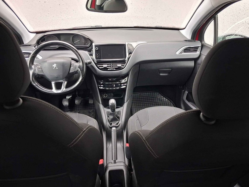 Peugeot 208 1.2PT 