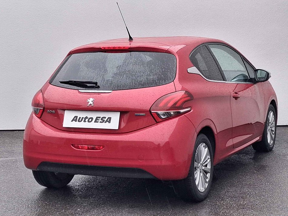 Peugeot 208 1.2PT 