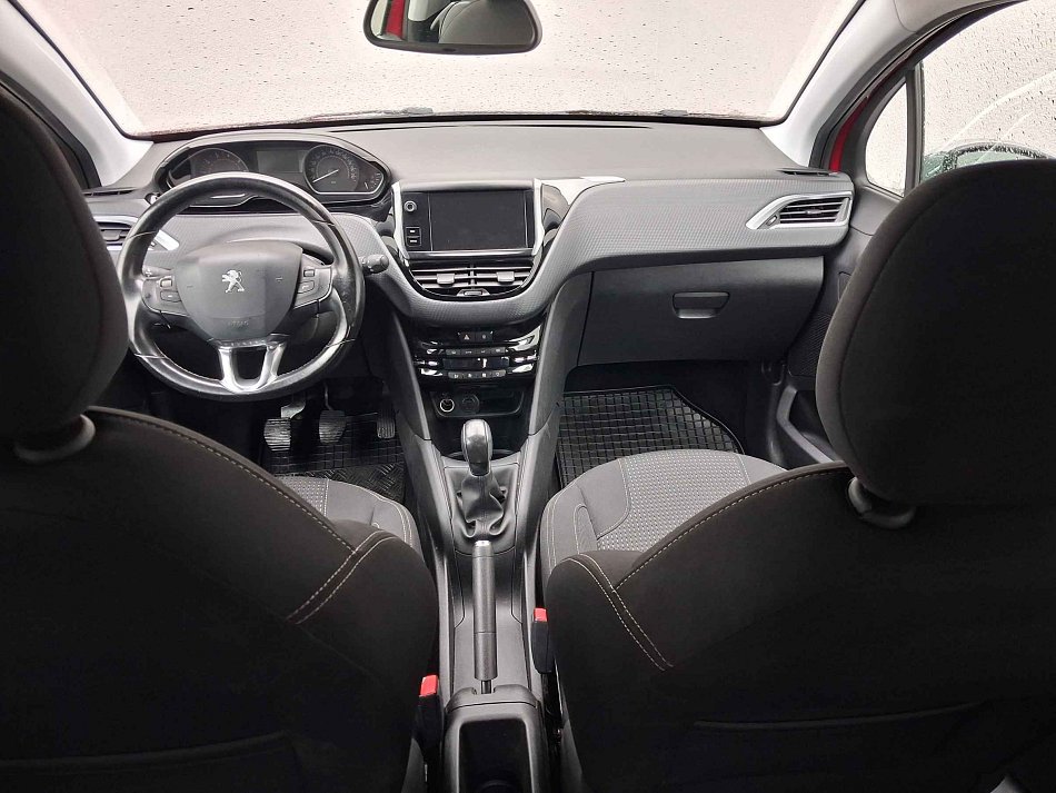 Peugeot 208 1.2PT 