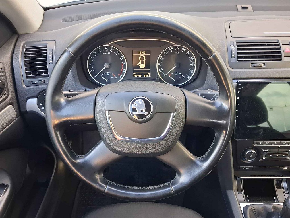 Škoda Octavia II 2.0 TDI Elegance FC