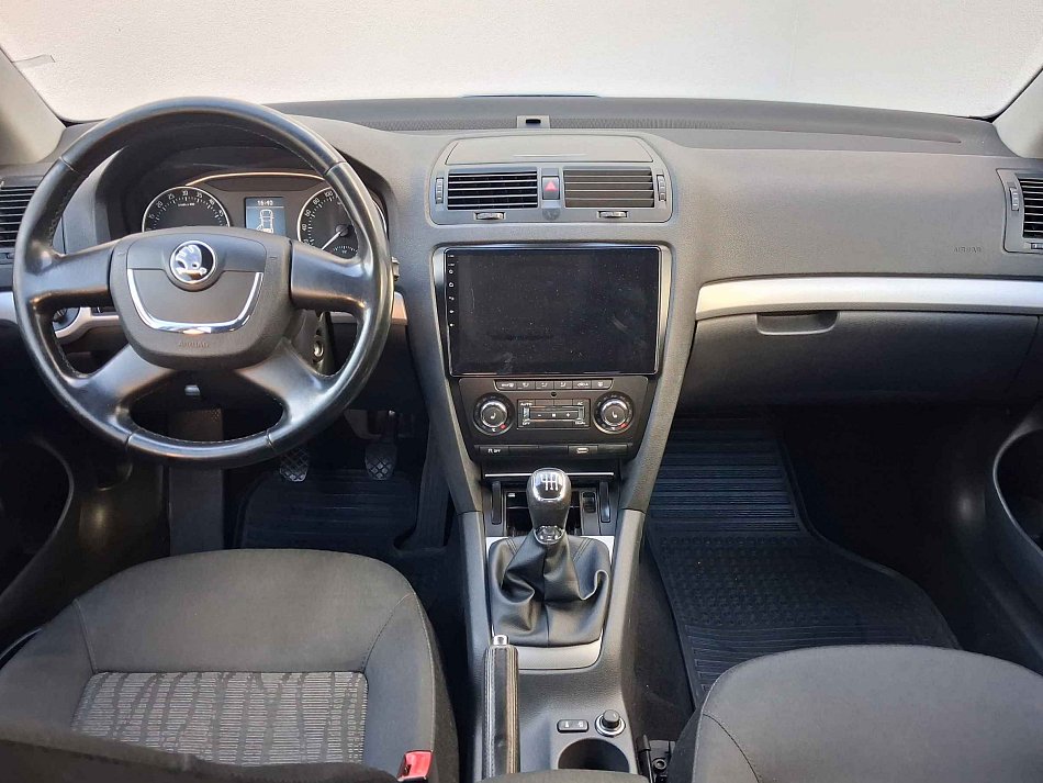 Škoda Octavia II 2.0 TDI Elegance FC