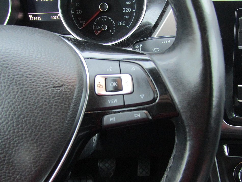 Volkswagen Touran 1.6TDi 