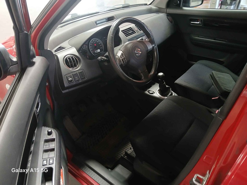 Suzuki Swift 1.4. 