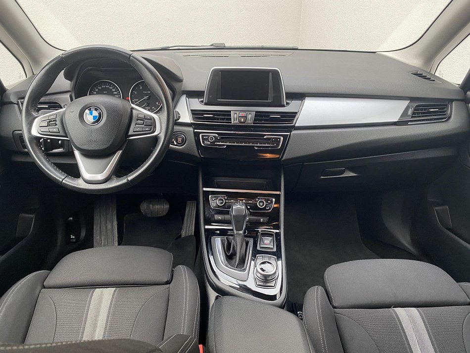 BMW Řada 2 2.0d  218d