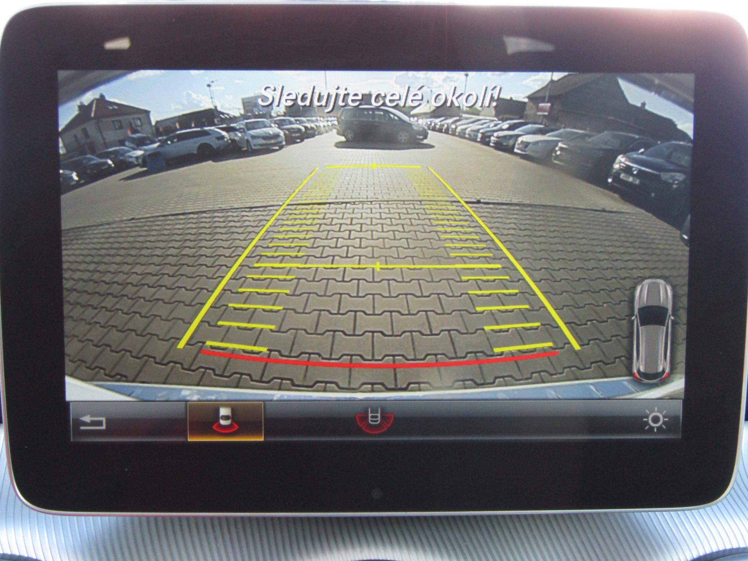 Mercedes-Benz GLA, 2016 - pohled č. 18