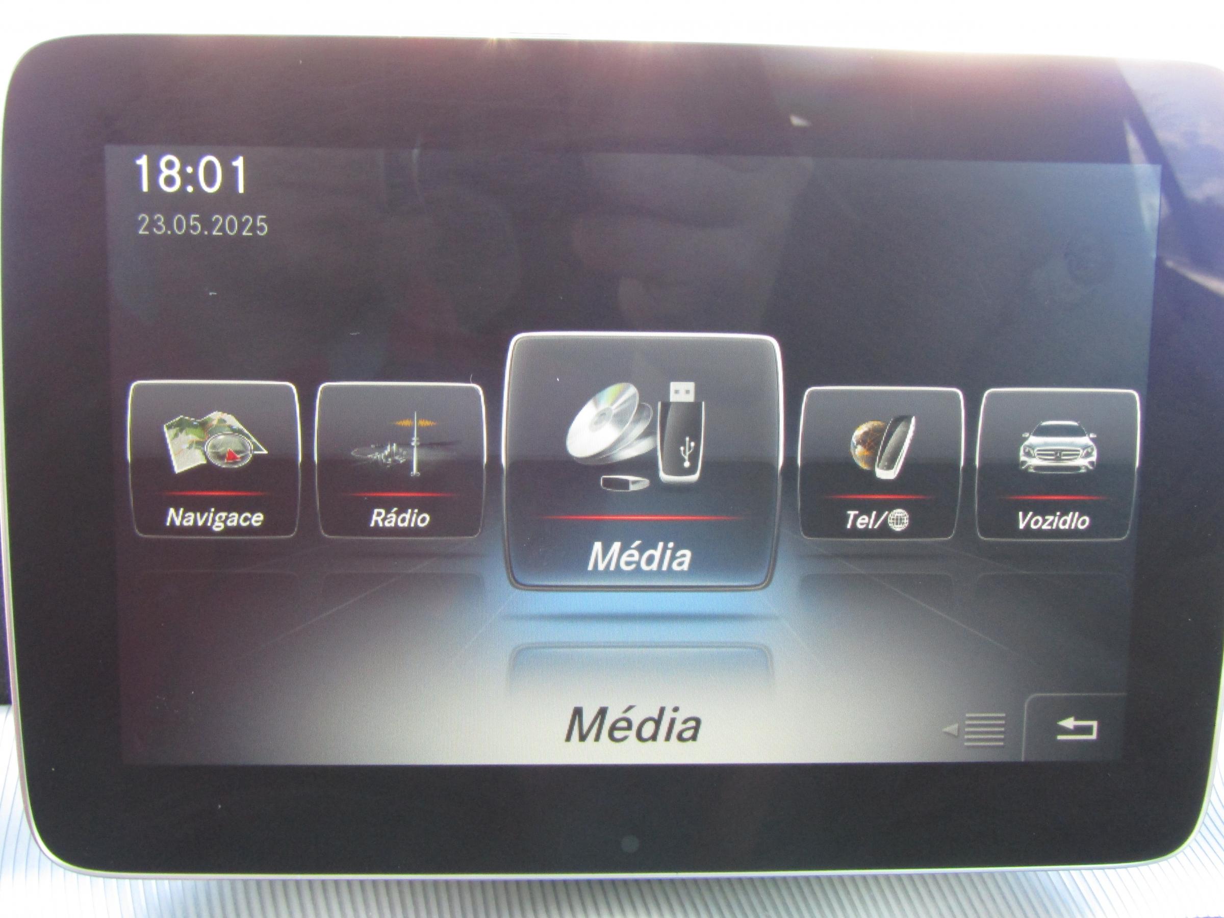 Mercedes-Benz GLA, 2016 - pohled č. 19