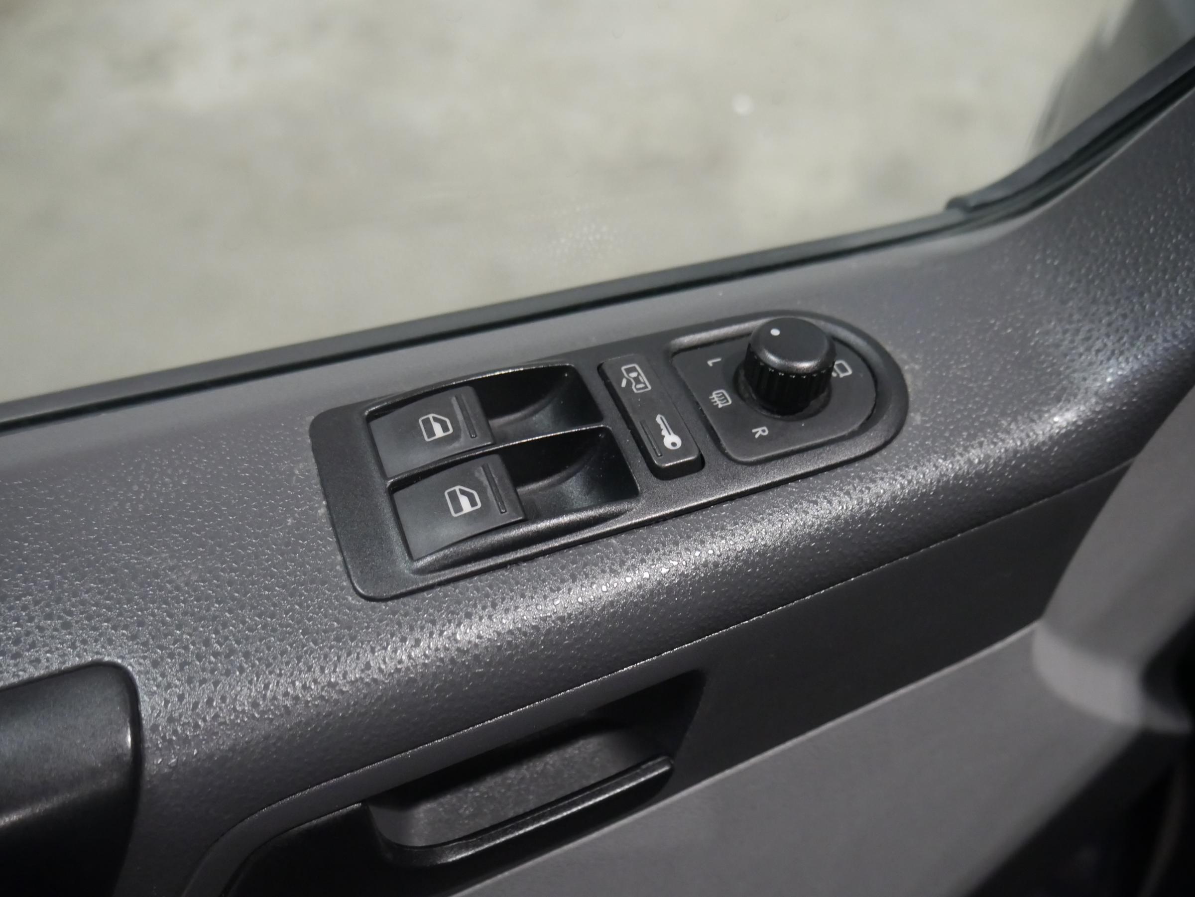 Volkswagen Transporter, 2004 - pohled č. 13