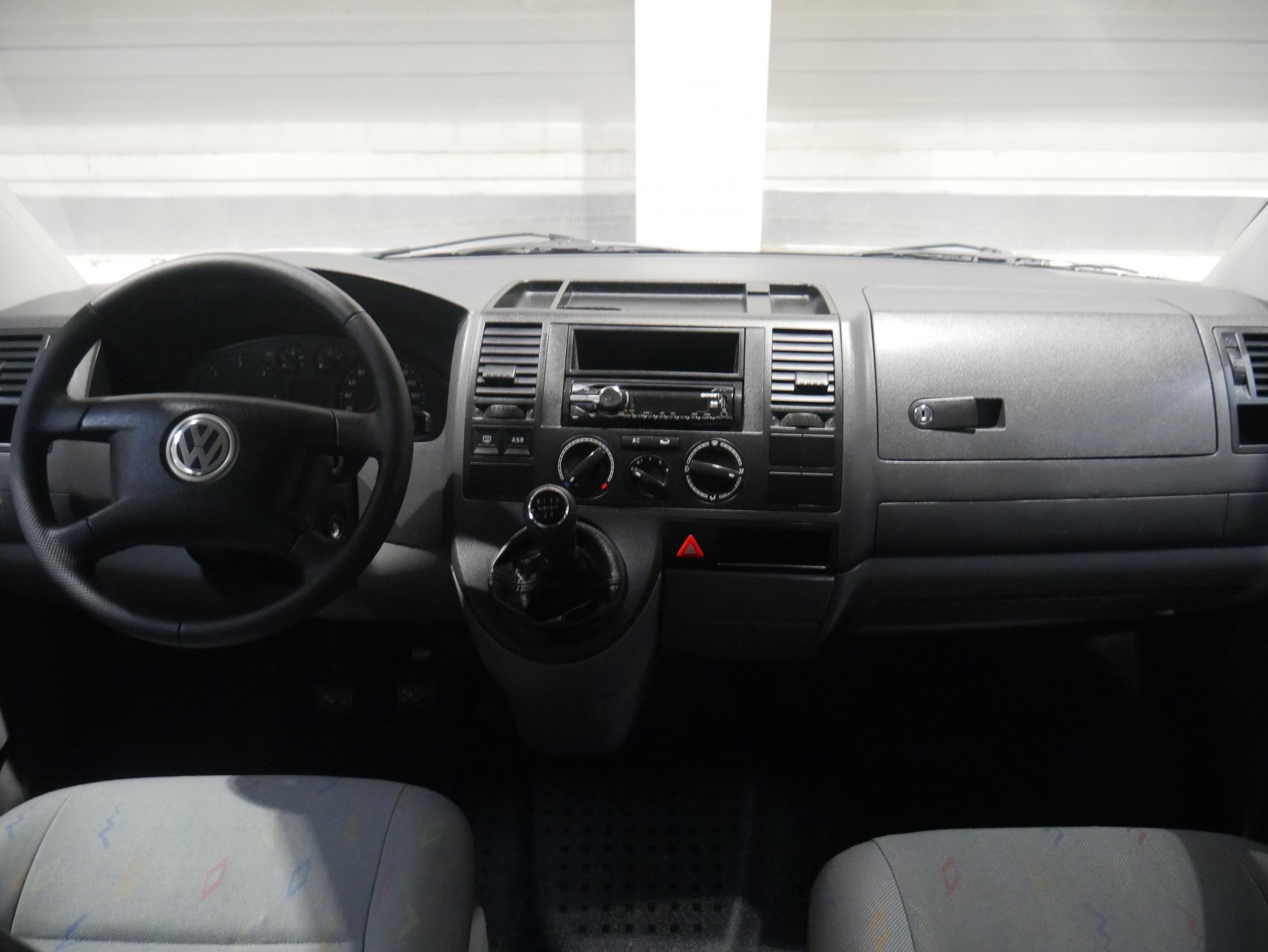 Volkswagen Transporter, 2004 - pohled č. 8