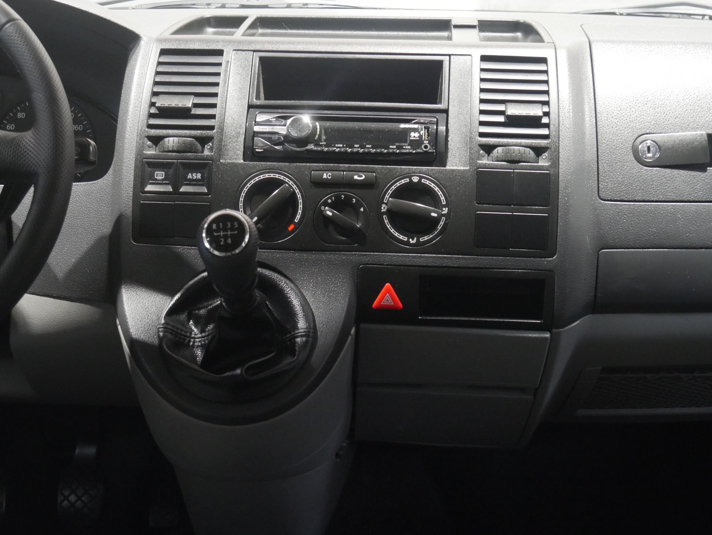 Volkswagen Transporter, 2004 - pohled č. 9