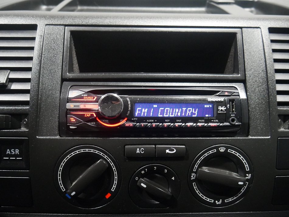 Volkswagen Transporter 1.9TDi  5míst